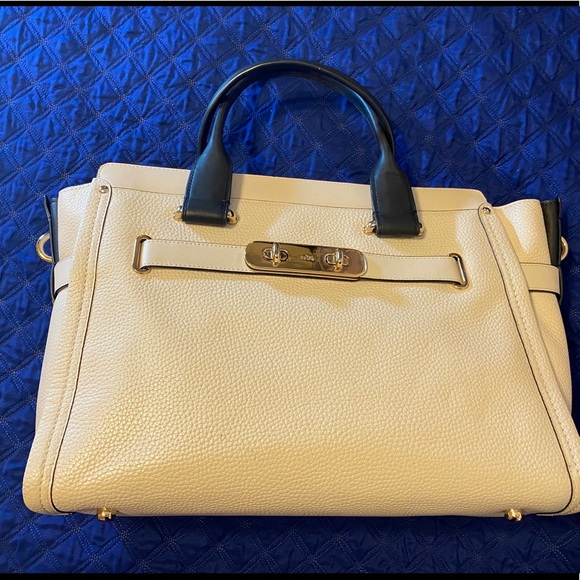 COACH Purse Black Off-White LRG Authentic  Leather - Picture 3 of 10